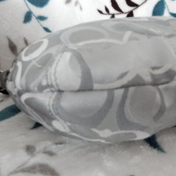 Coach crossbody - Picture 4 of 7